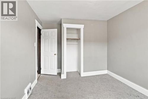 570 Cannon Street E, Hamilton, ON - Indoor Photo Showing Other Room