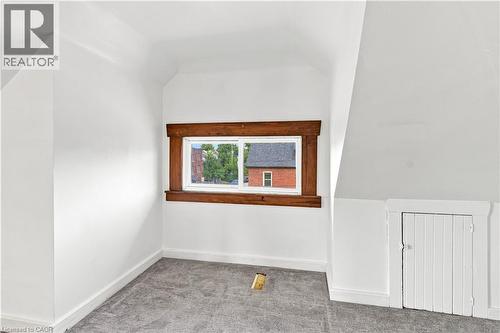 570 Cannon Street E, Hamilton, ON - Indoor Photo Showing Other Room