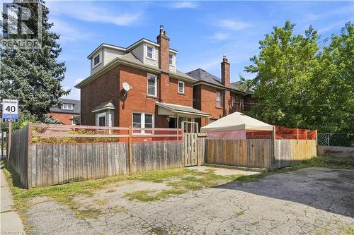 570 Cannon Street E, Hamilton, ON - Outdoor