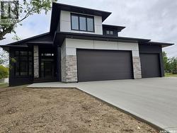 3 KENNEY CRESCENT  Weyburn, SK S4H 0K5