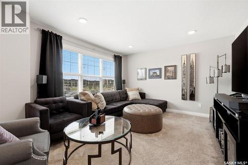 5148 Green Crescent, Regina, SK - Indoor Photo Showing Living Room
