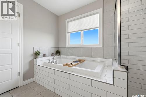5148 Green Crescent, Regina, SK - Indoor Photo Showing Bathroom