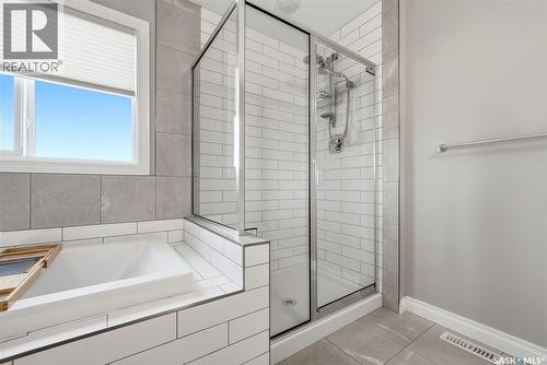 5148 Green Crescent, Regina, SK - Indoor Photo Showing Bathroom
