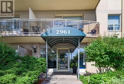 202 - 2961 DUFFERIN STREET Toronto, ON M6B 3T2