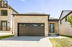 7966 FALLON Drive Unit# 18 Lucan Biddulph (Twp), ON N0M 1V0