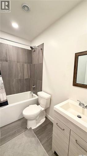 23 Chow Crescent, Outlook, SK - Indoor Photo Showing Bathroom