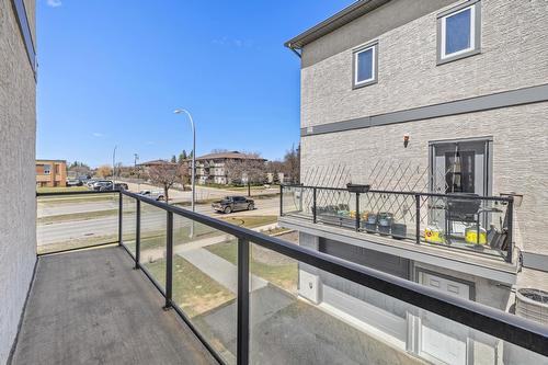 210 Main St, Selkirk, MB - Outdoor With Balcony With Exterior