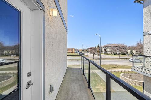 210 Main St, Selkirk, MB - Outdoor With Balcony With Exterior