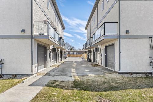 210 Main St, Selkirk, MB - Outdoor With Balcony With Exterior