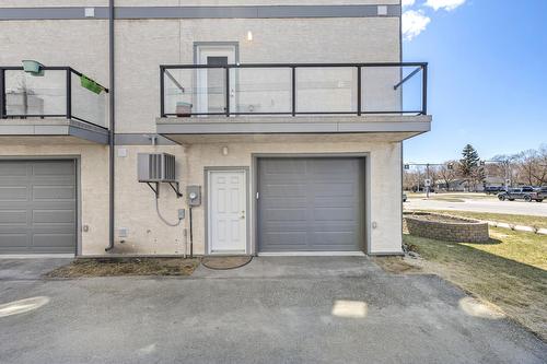 210 Main St, Selkirk, MB - Outdoor With Balcony