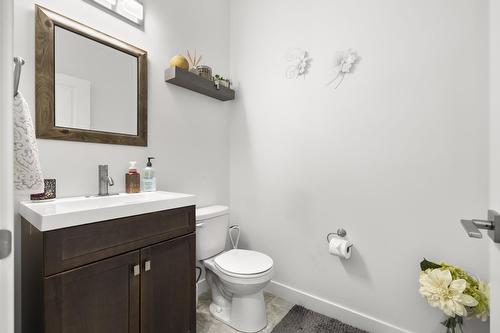 210 Main St, Selkirk, MB - Indoor Photo Showing Bathroom