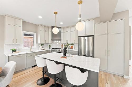 72 Michaud Crescent, Winnipeg, MB - Indoor