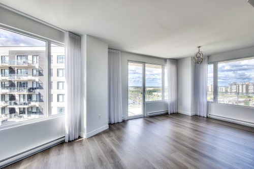 901-3659 Av. Jean-Béraud , Laval (Chomedey), QC H7T 0R6 2