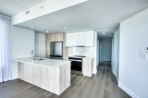 901-3659 Av. Jean-Béraud , Laval (Chomedey), QC H7T 0R6 5
