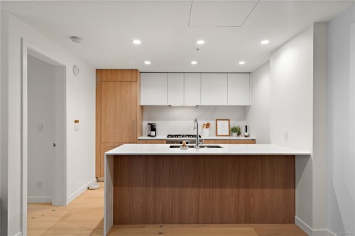 #222-2000 Hannington Rd, Langford, BC - Indoor Photo Showing Kitchen With Double Sink