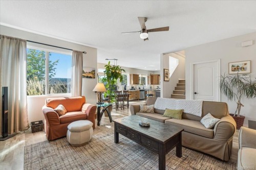 6191 Garside Rd, Nanaimo, BC 