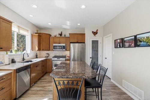 6191 Garside Rd, Nanaimo, BC 