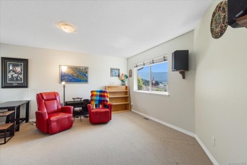 6191 Garside Rd, Nanaimo, BC 