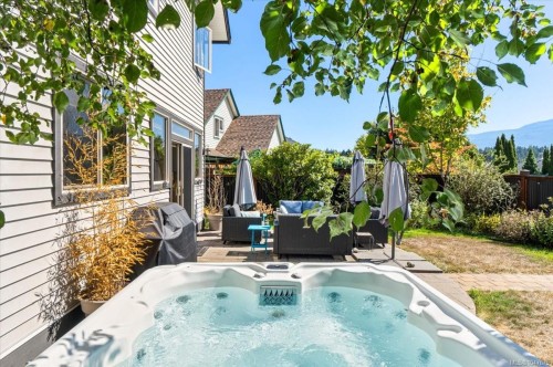 6191 Garside Rd, Nanaimo, BC 