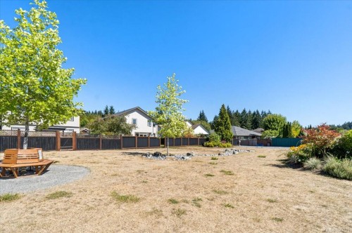 6191 Garside Rd, Nanaimo, BC 