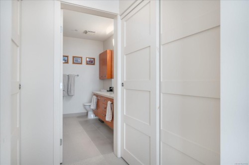 #Th24-38 Front St, Nanaimo, BC 