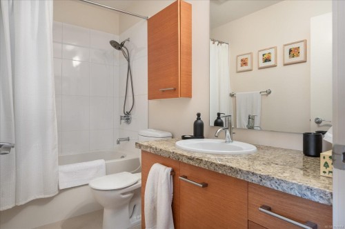 #Th24-38 Front St, Nanaimo, BC 