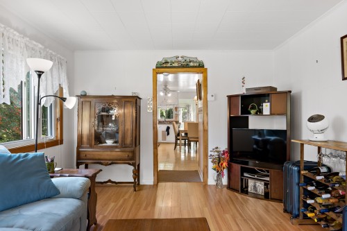 Living Room - 2386 Rue St-Charles, Val-David, QC - Indoor