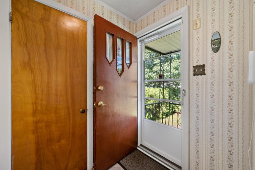Mud Room - 2386 Rue St-Charles, Val-David, QC - Indoor Photo Showing Other Room