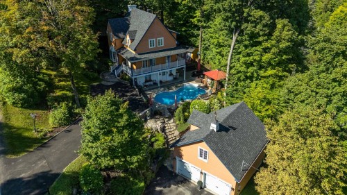 157 Ch. des Skieurs  Saint-Sauveur, QC J0R 1R2