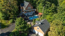 157 Ch. des Skieurs  Saint-Sauveur, QC J0R 1R2