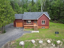 10599 Ch. du Lac-Labelle  Labelle, QC J0T 1H0