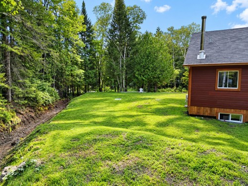Courtyard - 10599 Ch. Du Lac-Labelle, Labelle, QC 