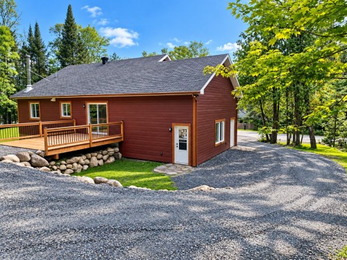 Courtyard - 10599 Ch. Du Lac-Labelle, Labelle, QC 
