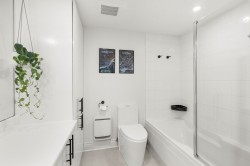 Master Bathroom - 
