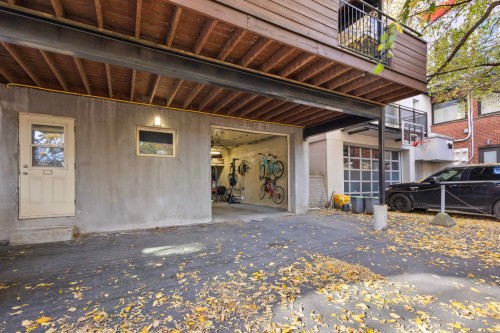 Garage - 201-1819 Av. Glendale, Montréal (Outremont), QC - Outdoor With Deck Patio Veranda