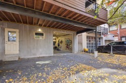 Garage - 