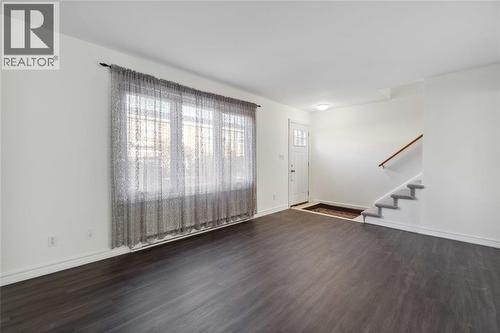 885 Carleton PLACE Unit# 3 , Sarnia, Ontario N7T 3V8 4
