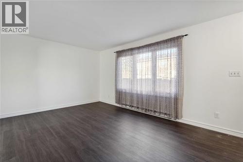 885 Carleton PLACE Unit# 3 , Sarnia, Ontario N7T 3V8 5