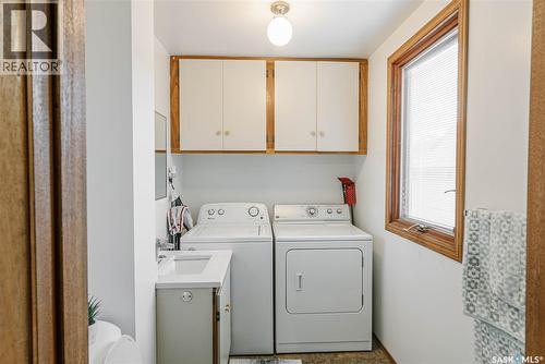 101 106Th Street W, Saskatoon, SK - Indoor Photo Showing Laundry Room