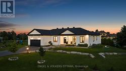 2932 DANBURY WAY Ottawa, ON K0A 2T0