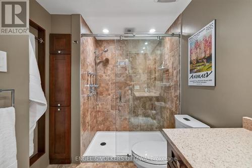 202 Holmwood Avenue, Ottawa, ON - Indoor Photo Showing Bathroom