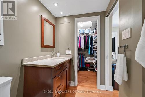 202 Holmwood Avenue, Ottawa, ON - Indoor Photo Showing Bathroom