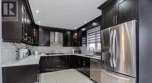 50 HYATT DRIVE , Brampton, Ontario L6X 3W4 4