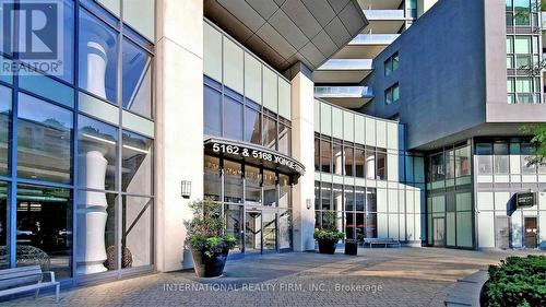 2111 - 5162 YONGE STREET , Toronto, Ontario M2N 5P6 3