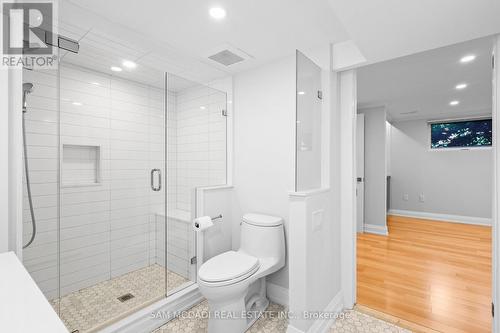 1613 Wembury Road, Mississauga, ON - Indoor Photo Showing Bathroom