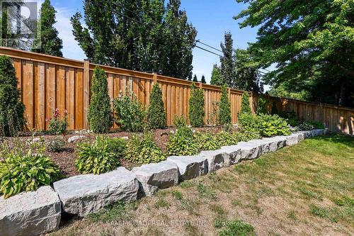 1613 Wembury Road, Mississauga, ON - Outdoor
