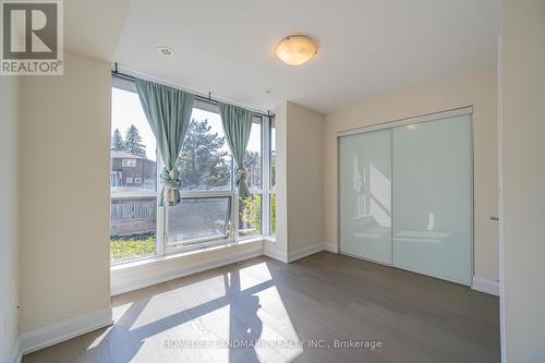 Th12 - 18 Graydon Hall Drive, Toronto, ON - Indoor Photo Showing Other Room