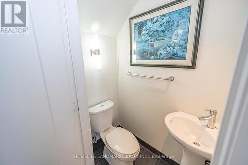 Th12 - 18 Graydon Hall Drive, Toronto, ON - Indoor Photo Showing Bathroom