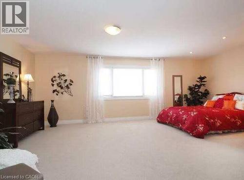 566 BUCKINGHAM Boulevard , Waterloo, Ontario N2T 2T8 3