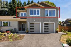 82 CUMMING Court Unit# UPPER Ancaster, ON L9G 1V3